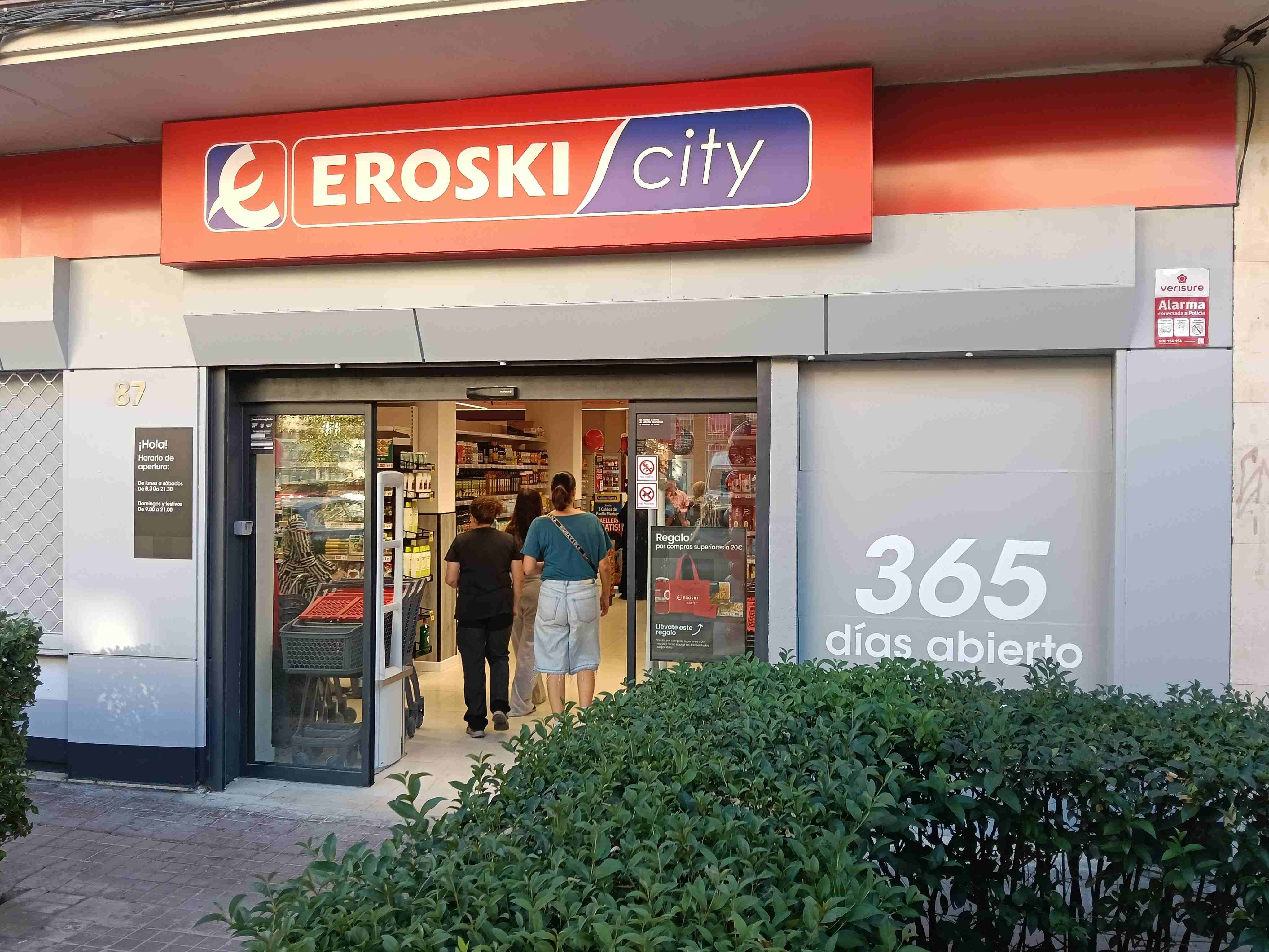 EROSKI inaugura un nuevo supermercado franquiciado en la provincia de Madrid