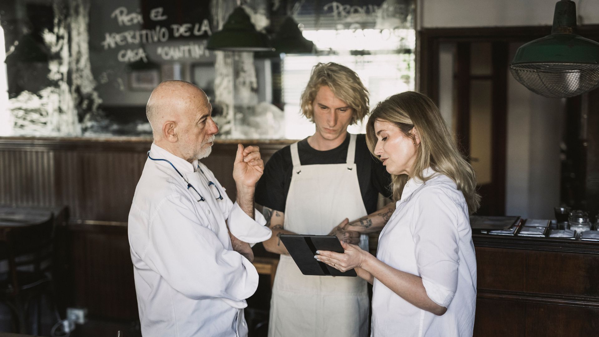 Los gigantes detrás de tus restaurantes favoritos: Descubre Foodbox y Comess Group