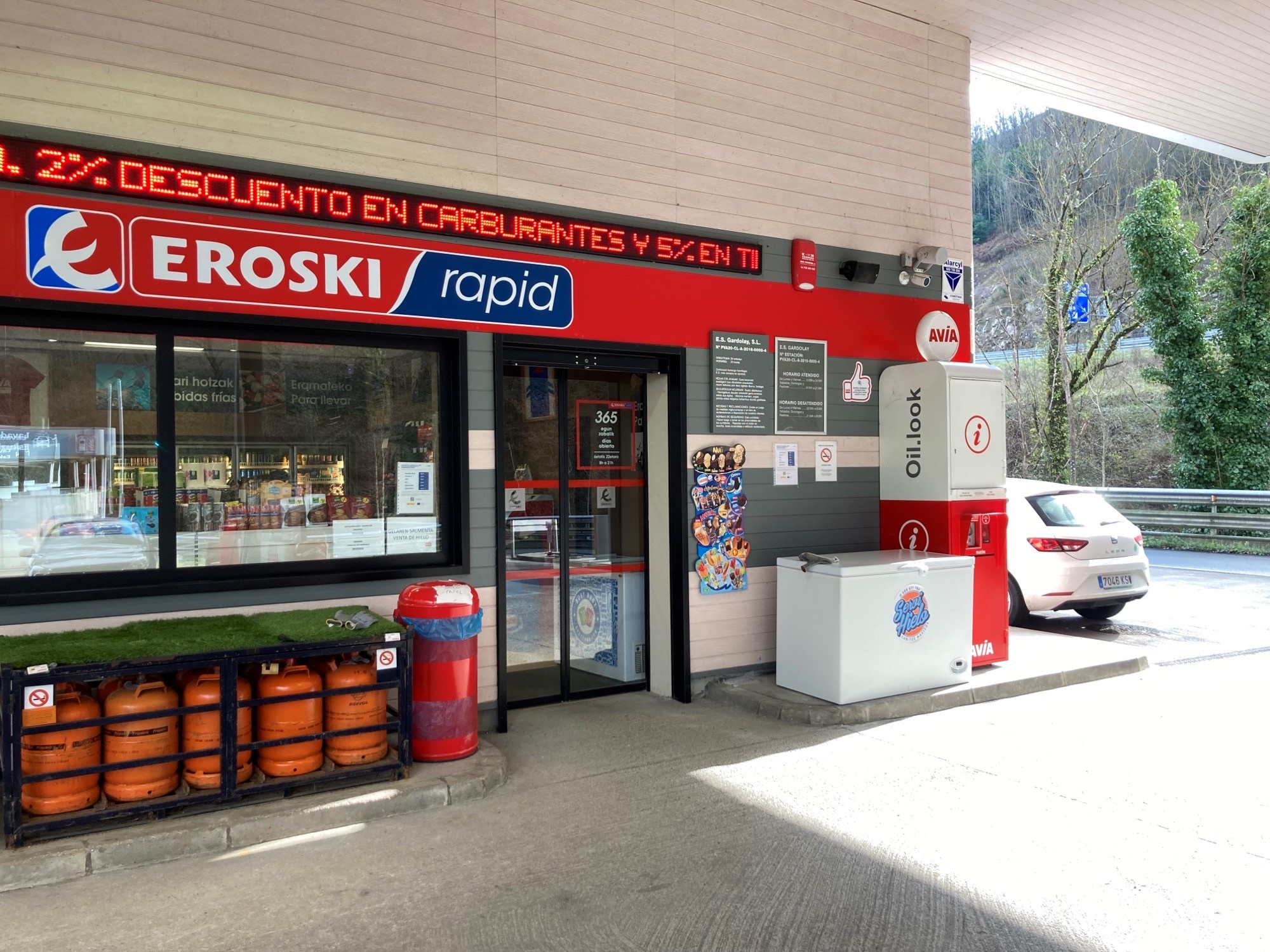 EROSKI INAUGURA UN NUEVO SUPERMERCADO FRANQUICIADO CON LA ENSEÑA “RAPID” EN LA GASOLINERA AVIA DE BERGARA