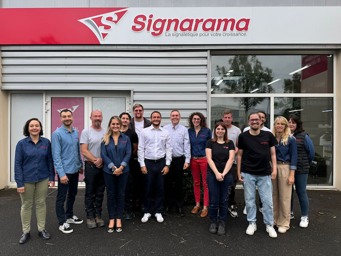 AJ Titus en visite à Signarama Orléans avant les Réunions Régionales