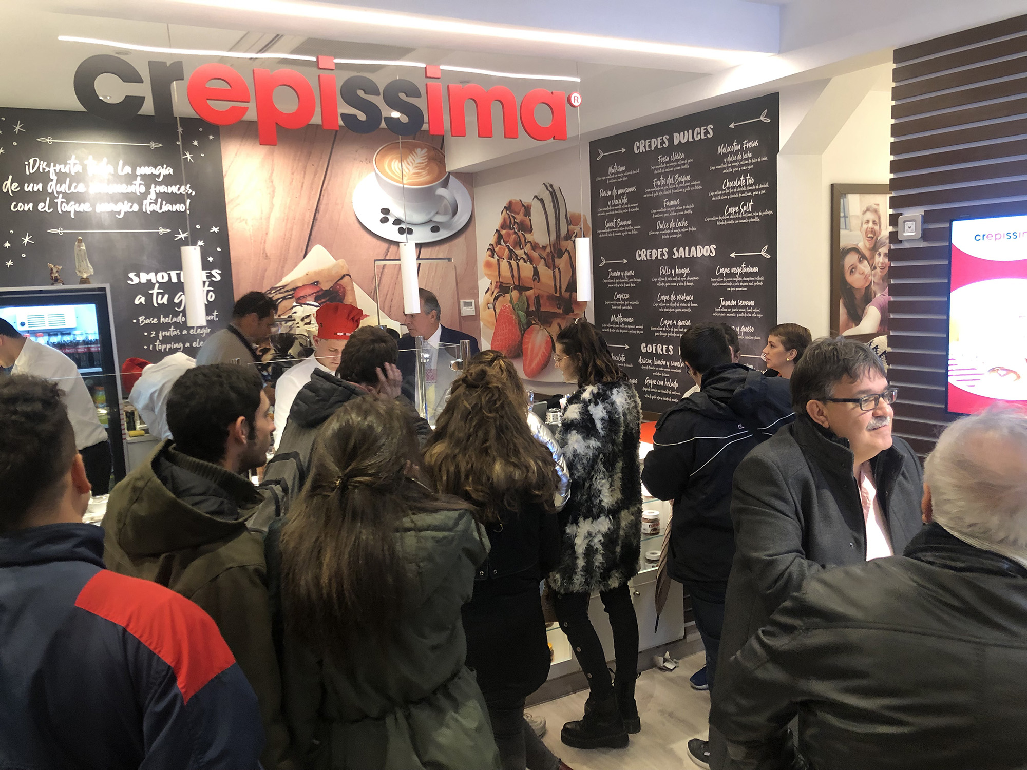 LA CADENA COSTARRICENSE CREPÍSSIMA INAUGURA SU PRIMER ESTABLECIMIENTO EN ESPAÑA, JUNTO A LA MADRILEÑA PLAZA MAYOR