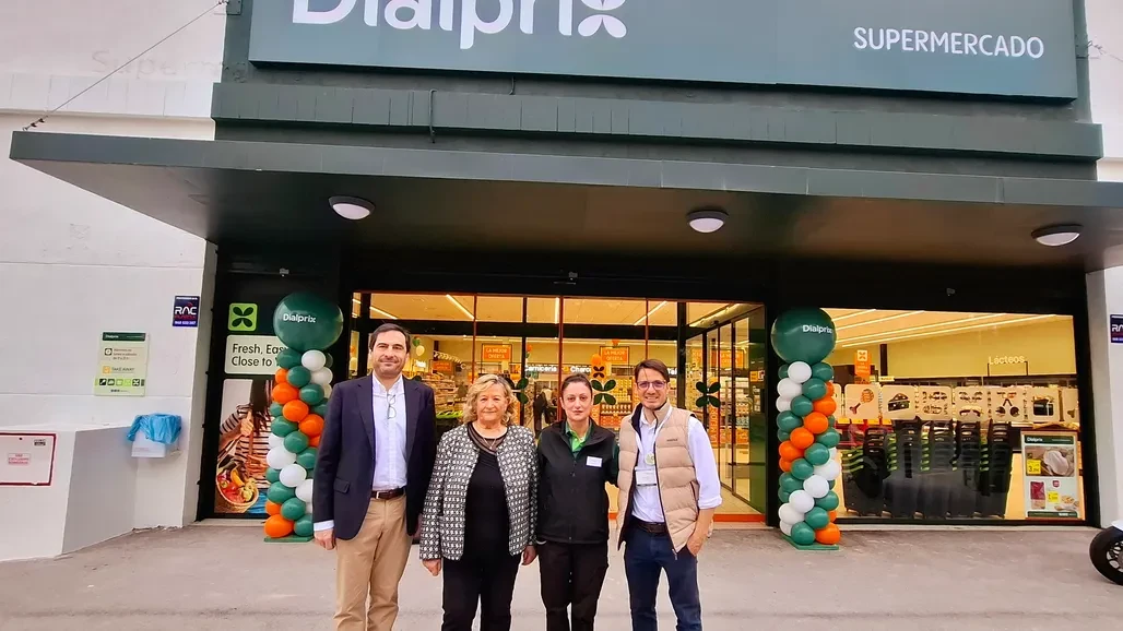 Dialprix destina un millón de euros a la renovación de dos supermercados en Alicante