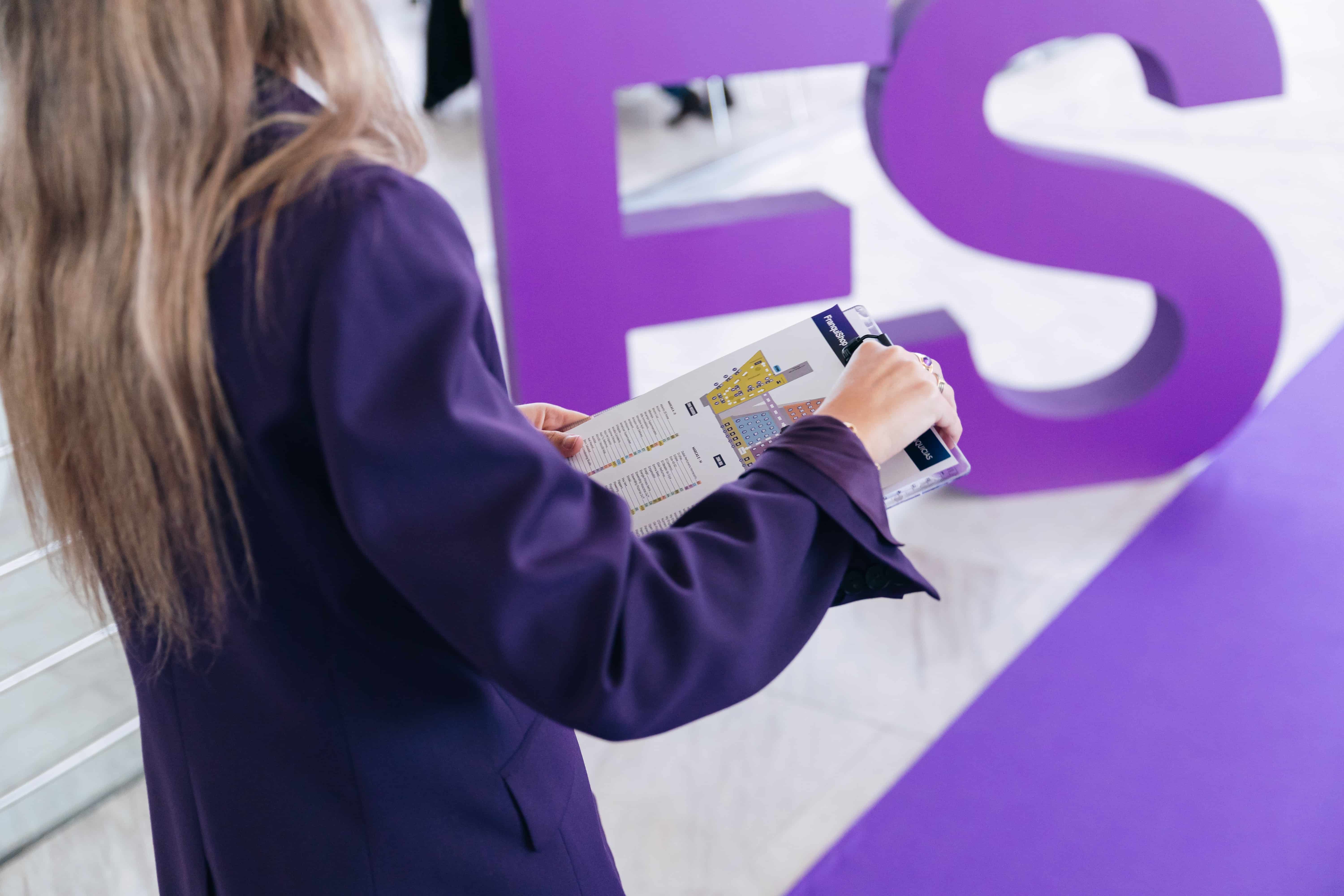 Cómo invertir en una franquicia en 2026: Guía completa para emprendedores