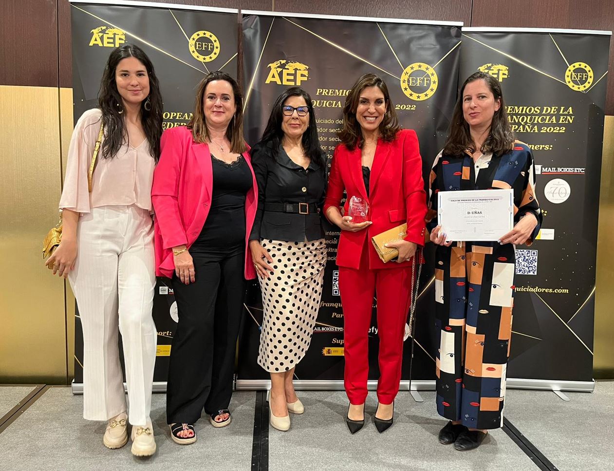 d-uñas recibe el premio Franquicias 2022 a la Expansión Internacional