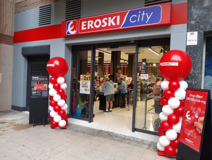 EROSKI INAUGURA UN NUEVO SUPERMERCADO FRANQUICIADO EN VITORIA-GASTEIZ