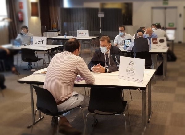 EL MODELO DE CLÍNICAS REVITAE CAUTIVA AL MUNDO EMPRESARIAL EN FRANQUISHOP MADRID