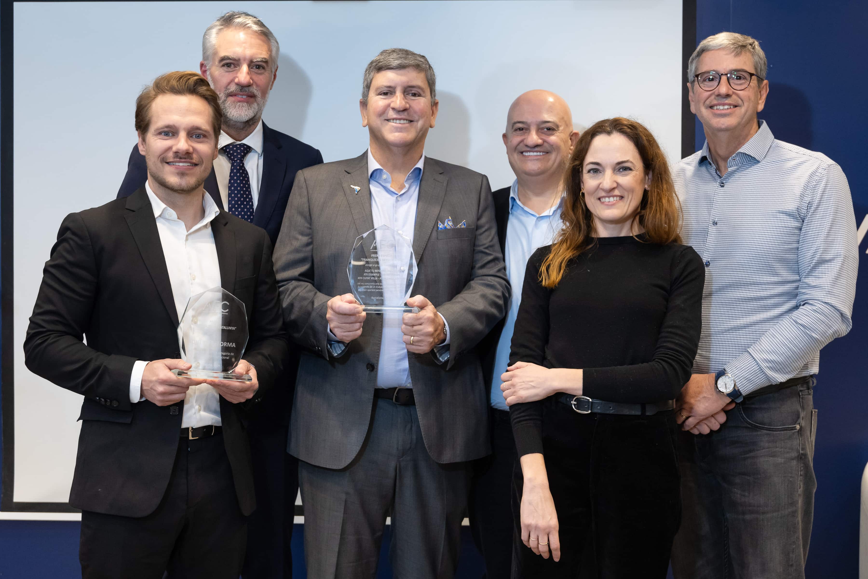 Aquí tu Reforma recibe el premio a la mejor expansión internacional 2024