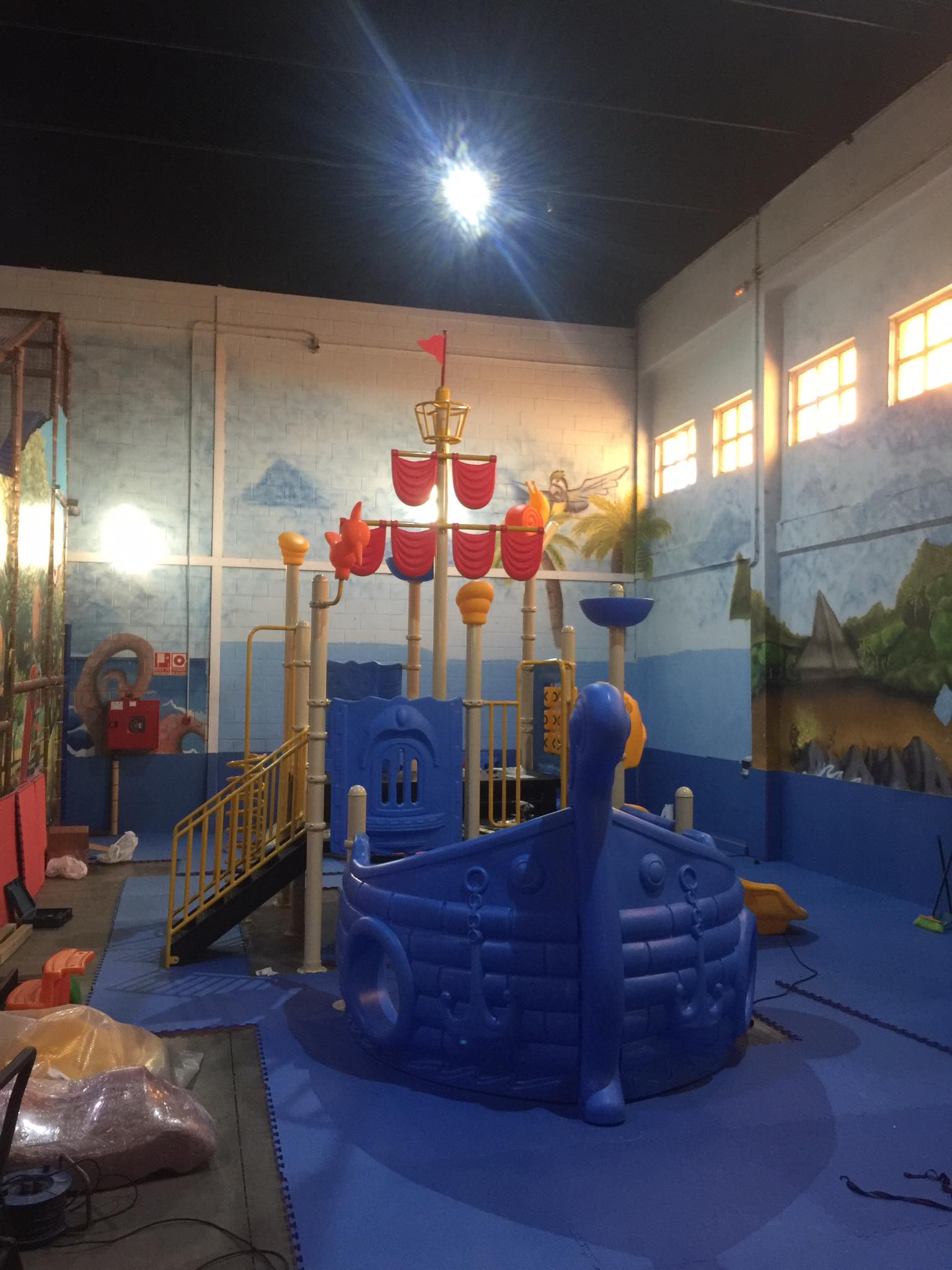 NUEVA ZONA DE JUEGO INFANTIL EN EL GALEÓN DE LOS TESOROS PIRATAS