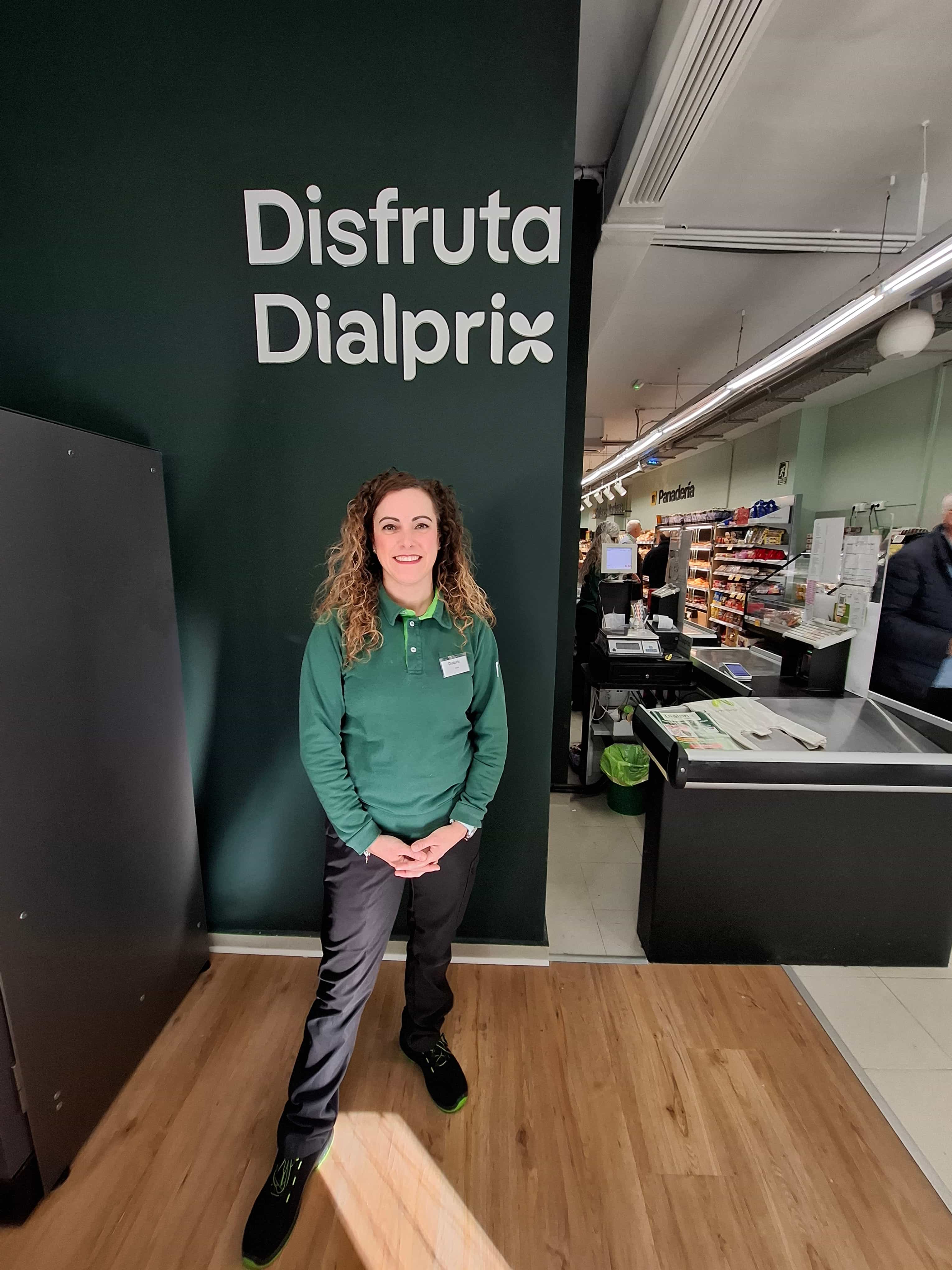 Emprender con apoyo y conciliar: el modelo de franquicia Dialprix lo hace posible