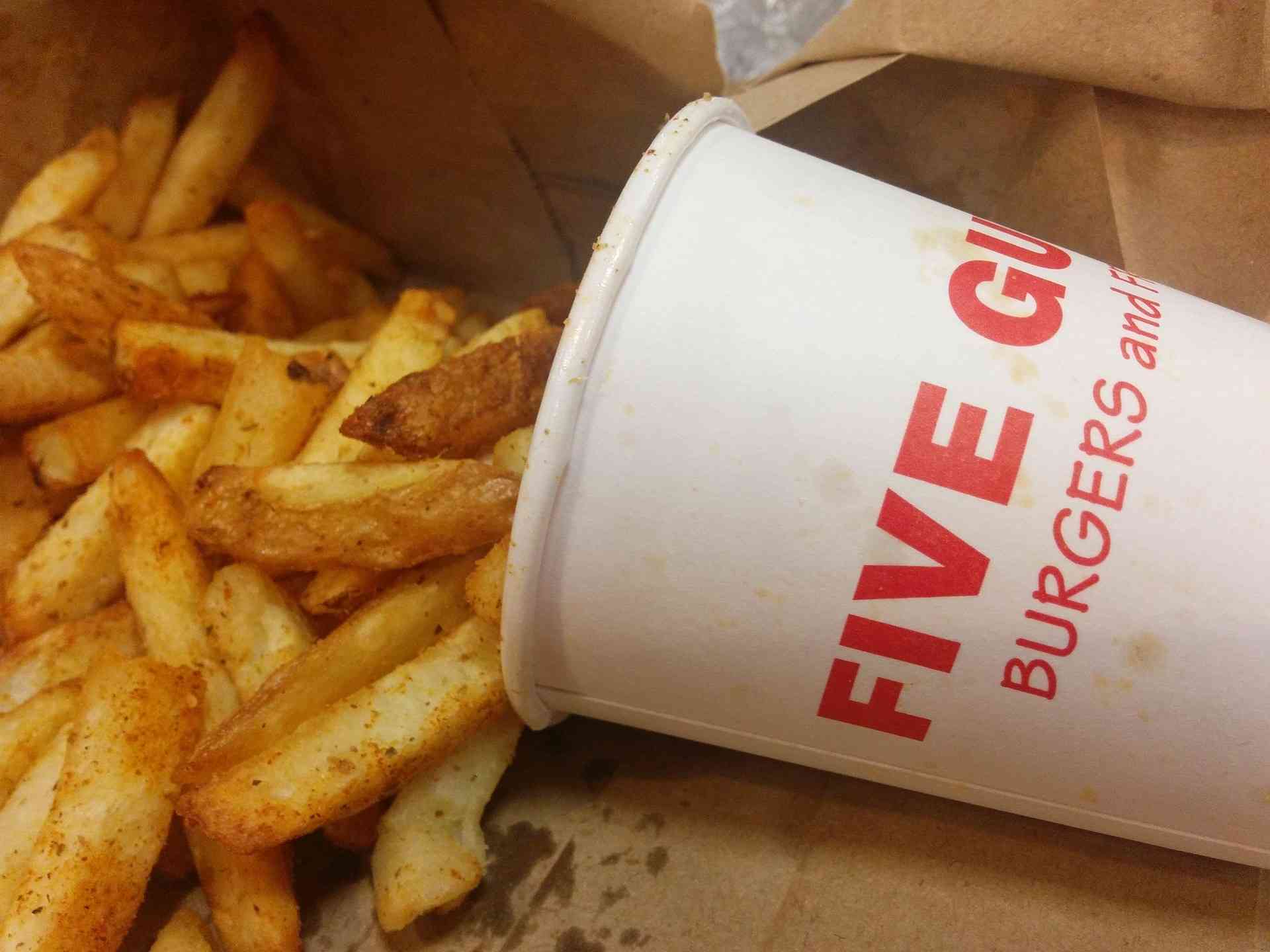 Cómo abrir una franquicia Five Guys en España: requisitos y alternativas