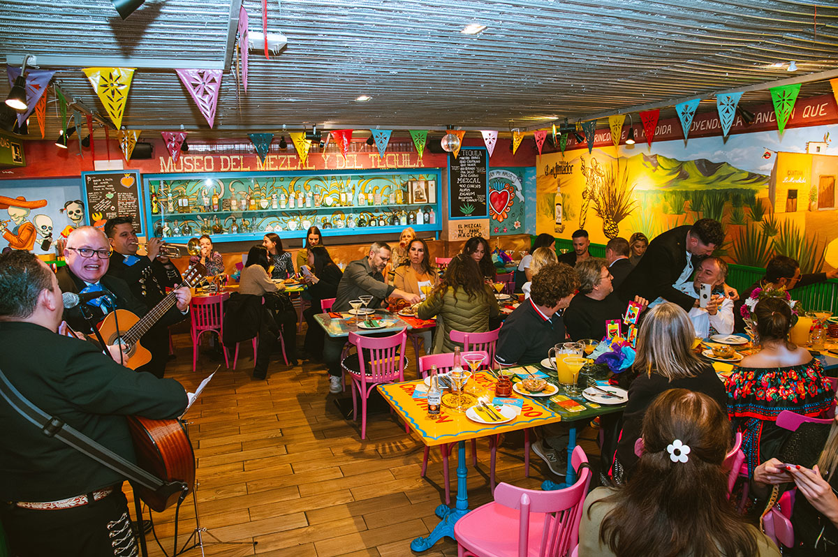 La Mordida celebra 30 años de gastronomía mexicana en Madrid con un evento lleno de sabor, humor y recuerdos